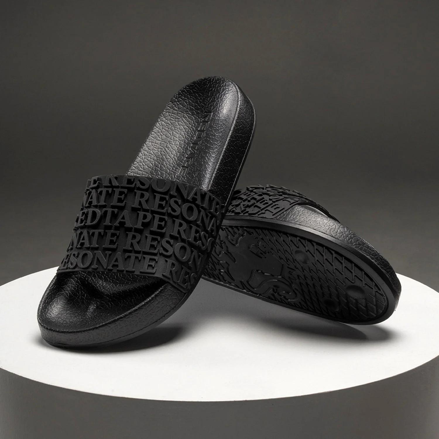 Men's Black Pool Sliders for Casual Everyday Ease - Image 6