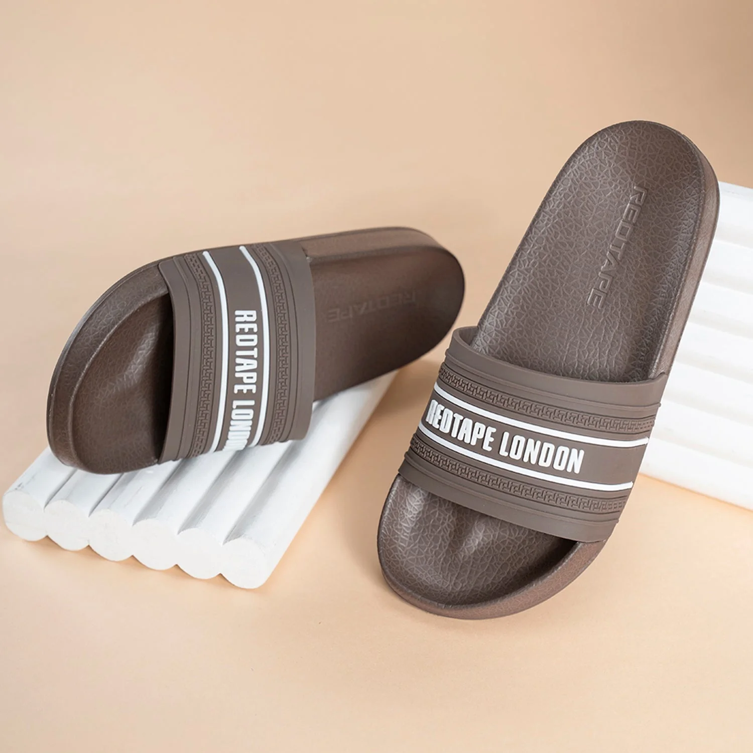 Men's Brown Pool Sliders for Everyday Comfort - Image 6