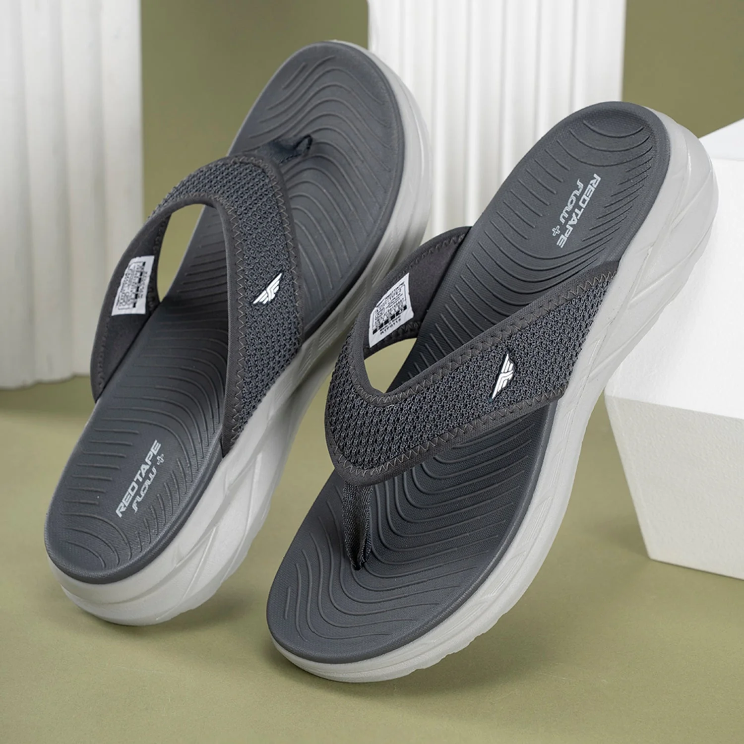 Men's Casual Thong Sandals for Relaxed Everyday Wear - Image 6
