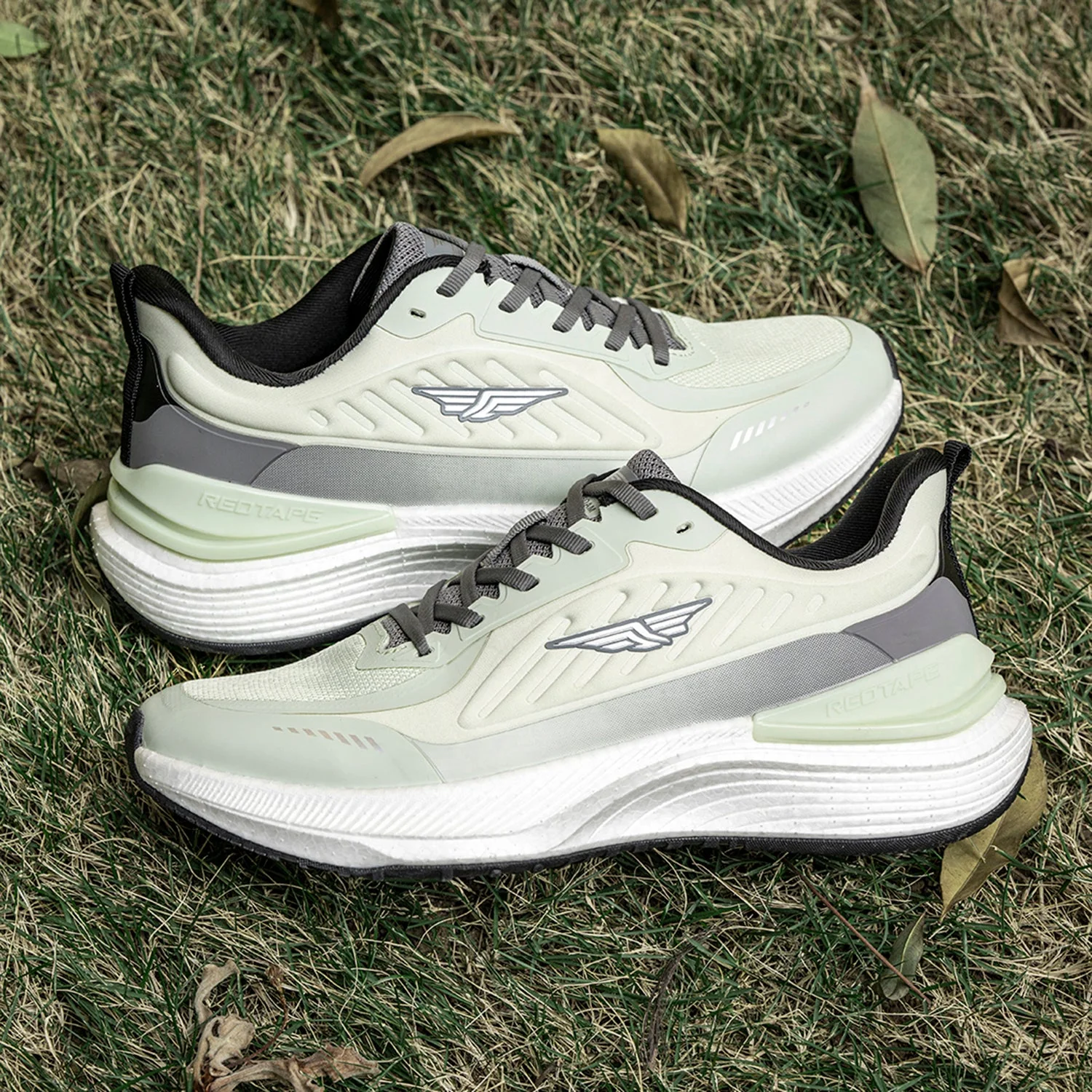 Men's ETPU Athleisure Sports Shoes for Light Comfort and Motion Support - Image 6