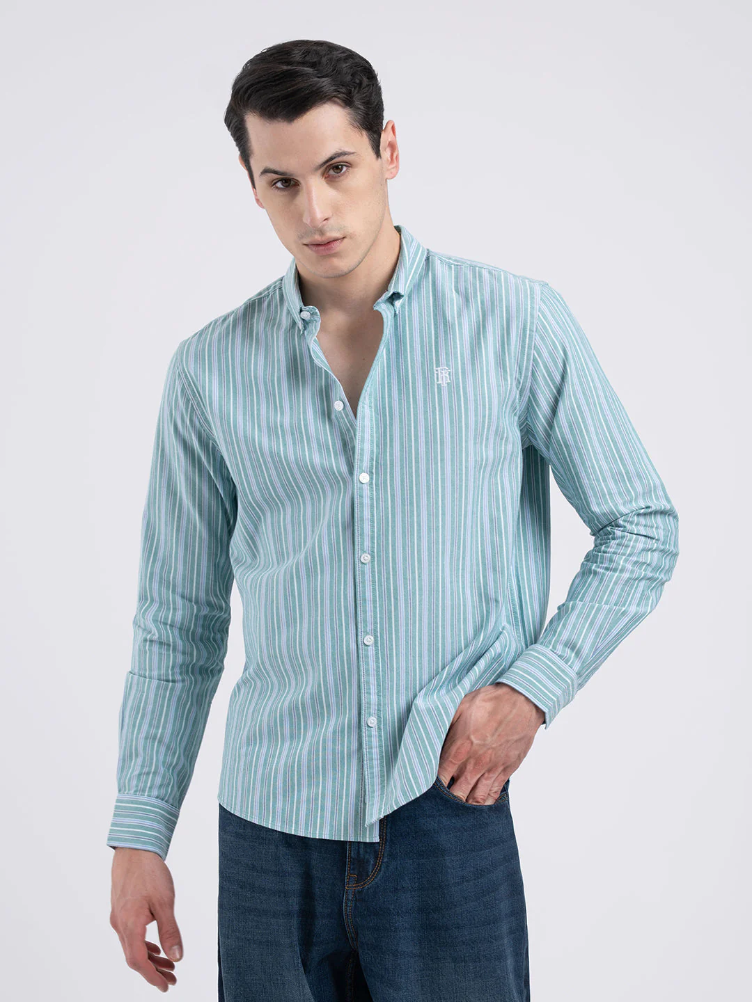 Men's Oxford Stripe Shirt for Casual Everyday Style - Image 6