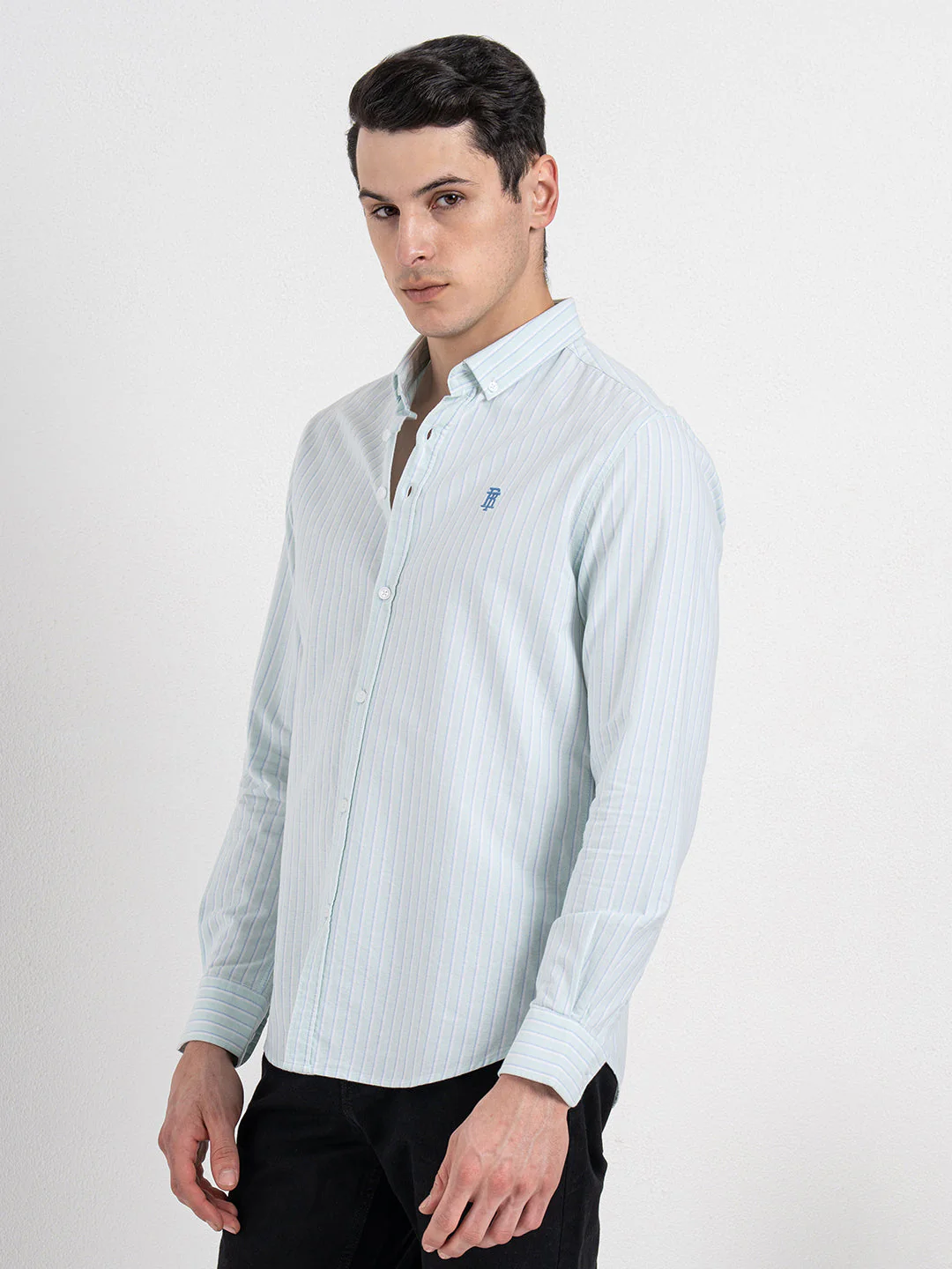 Men's Oxford Stripe Shirt for Casual Everyday Style - Image 2