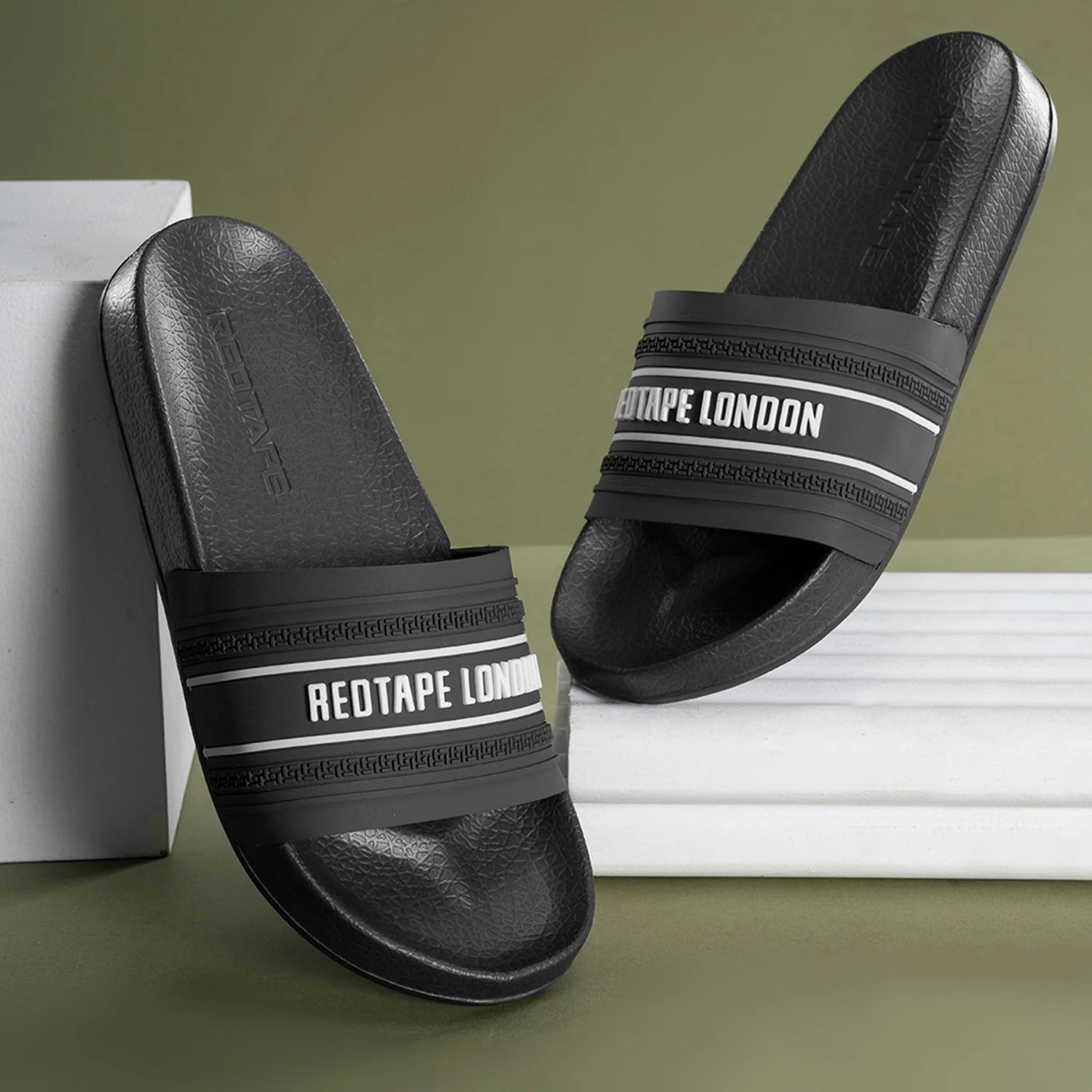 Men's Pool Sliders for Flexible Daily Comfort - Image 6