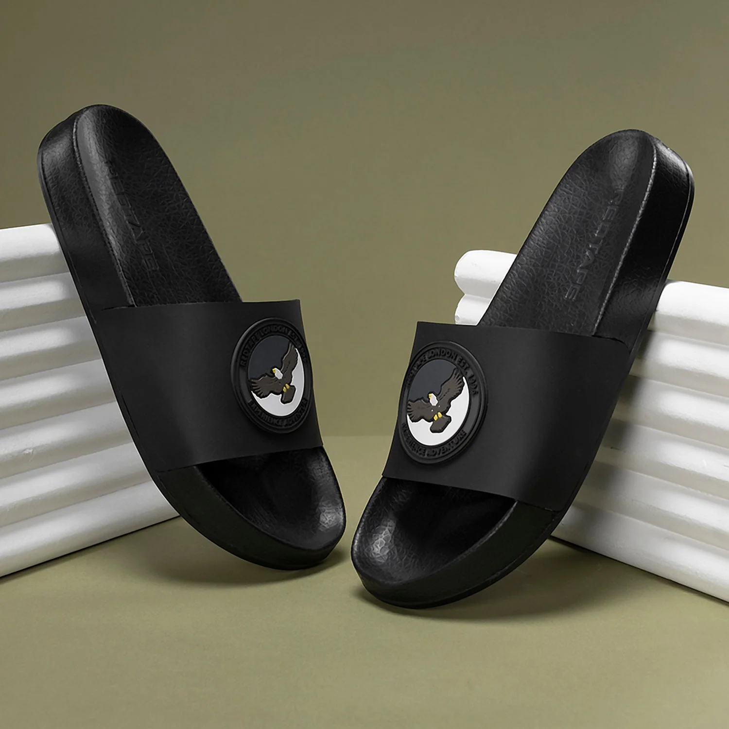 Men's Pool Sliders for Flexible Daily Comfort - Image 6