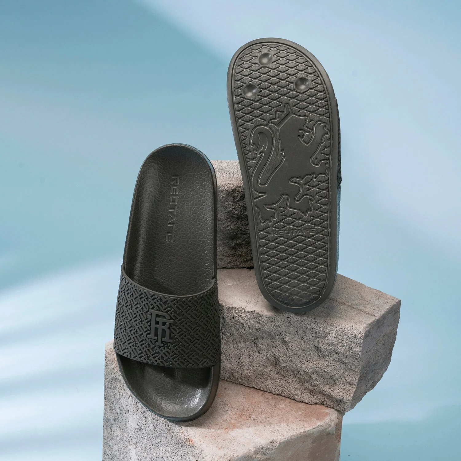 Men's Pool Sliders - Image 6