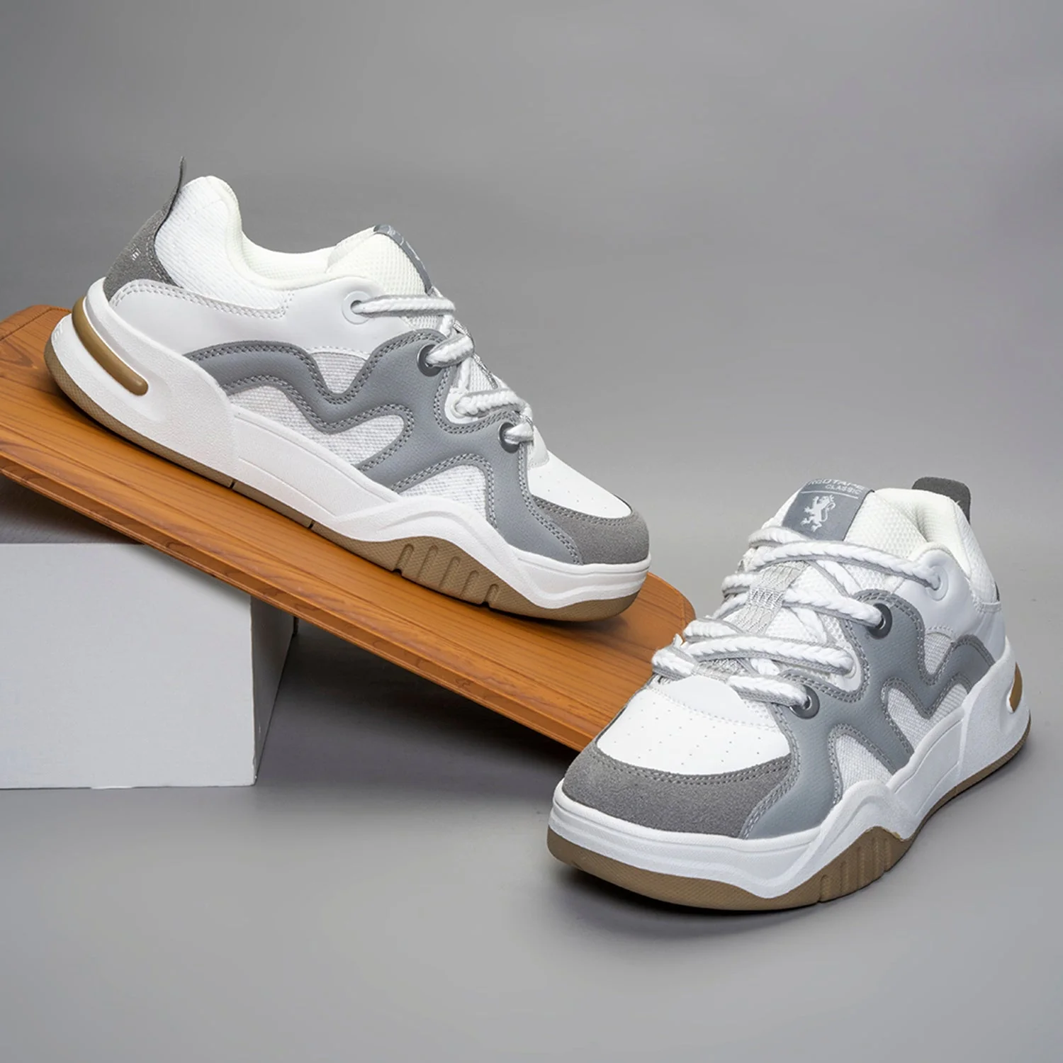 Men's Sneakers for Casual Everyday Comfort - Image 6