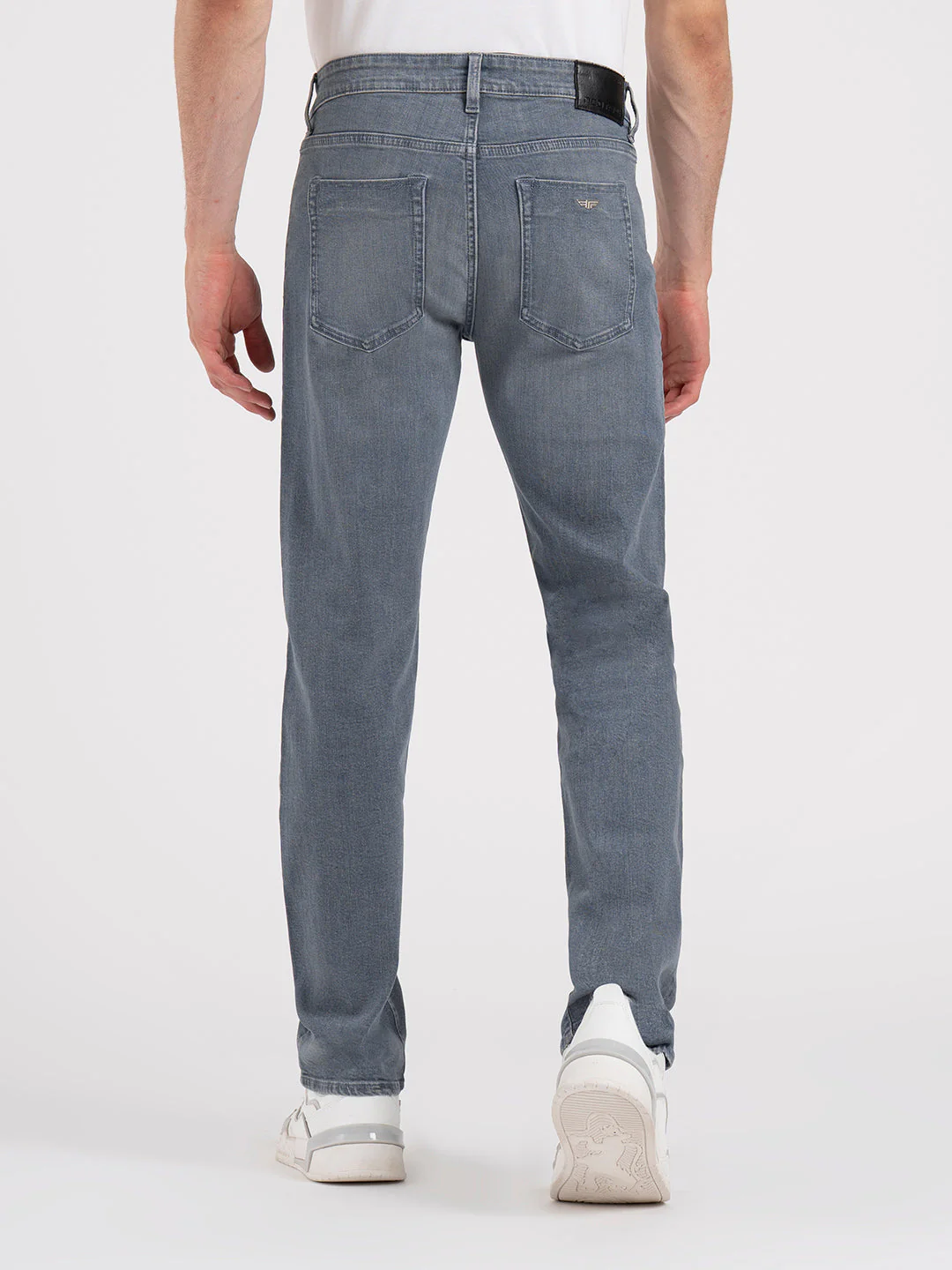 Men's Tinted Grey Solid Cotton Spandex Straight Fit Jeans - Image 3