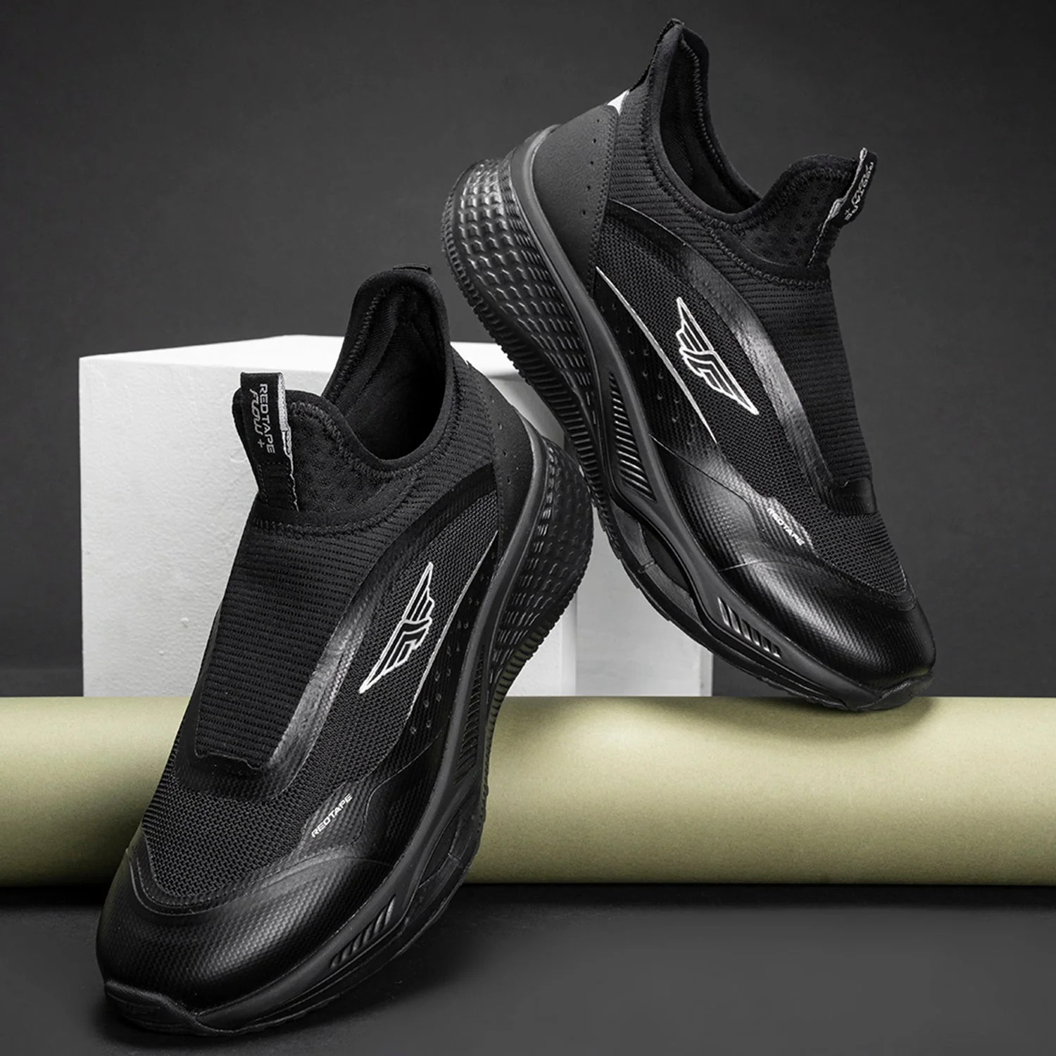Men's Walking Shoes for Lightweight Comfort and Support - Image 6
