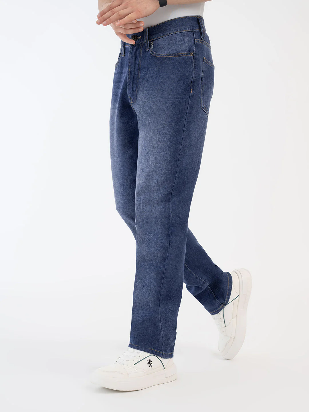 Red Tape Mid Blue Jeans for Men - Image 2
