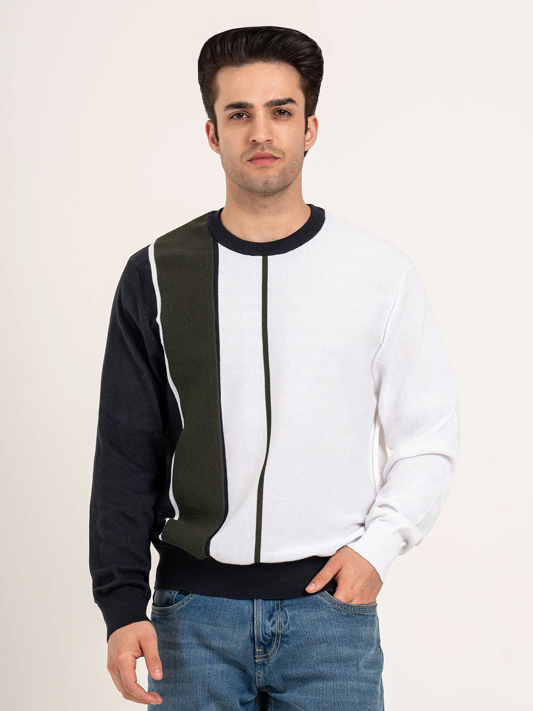 Off-White Men's Pullover Sweater for Winter - Image 2