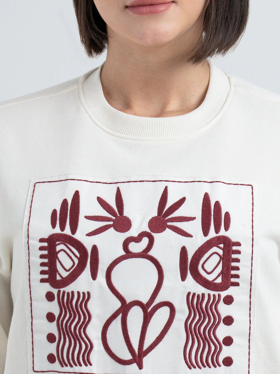Off-White Graphic Sweatshirt for Women | Casual Everyday Comfort - Image 5