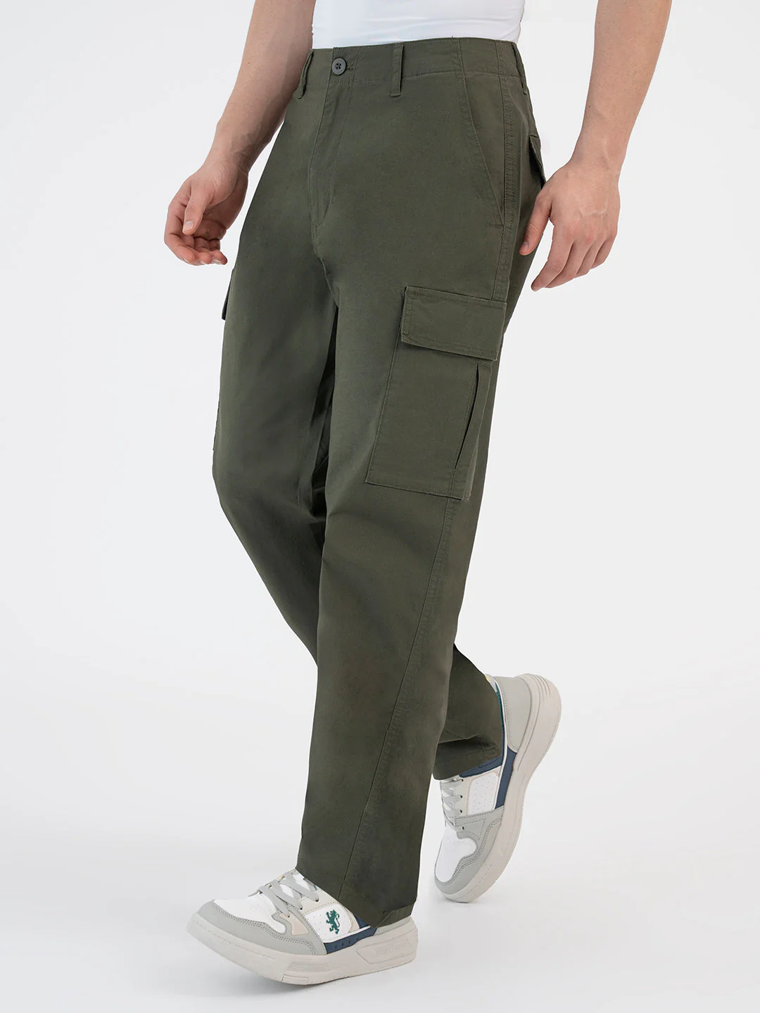 Red Tape Olive Joggers for Men - Image 2