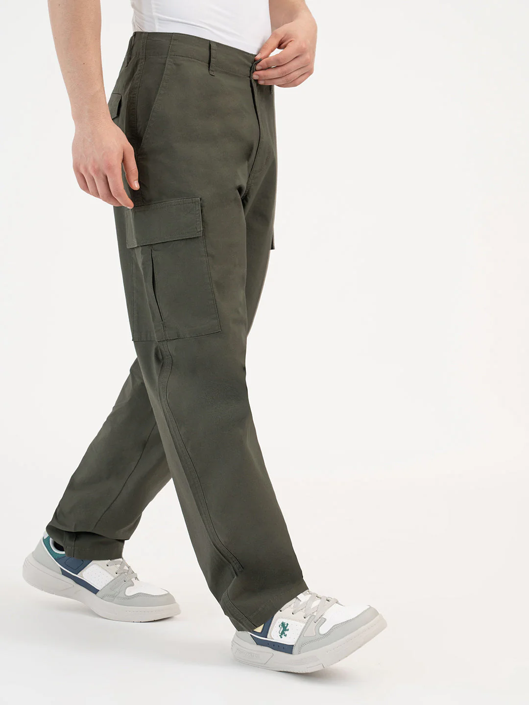 Red Tape Olive Joggers for Men - Image 6
