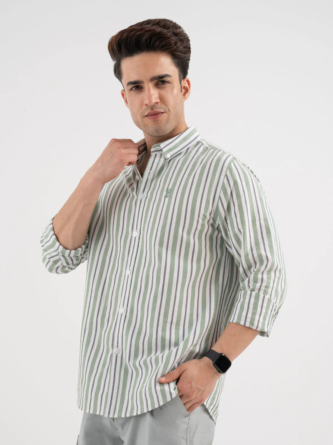 Red Tape Oxford Green Striped Shirt for Men - Image 2