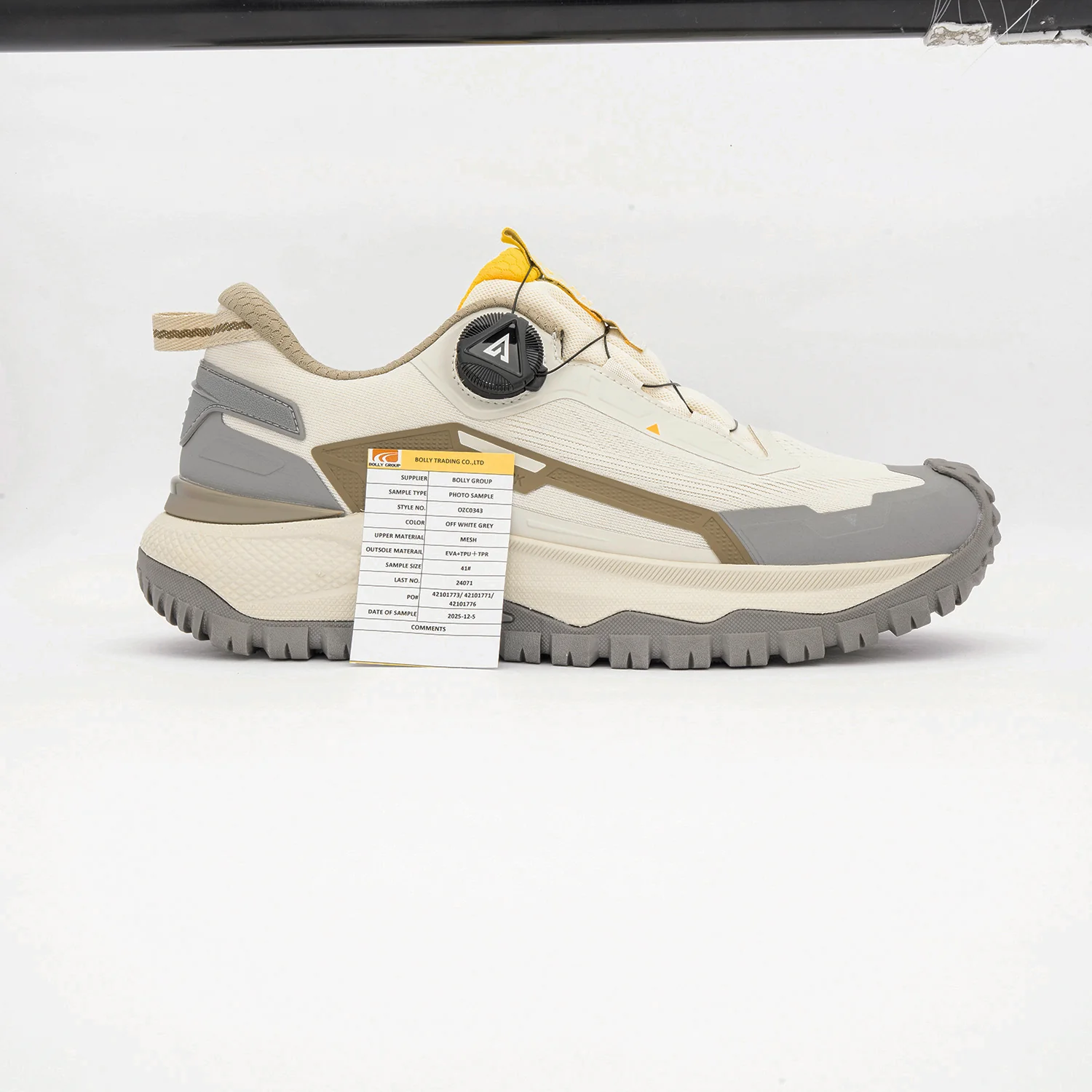 Off White Hiking Shoes for Men | Low-Cut Outdoor - Image 7