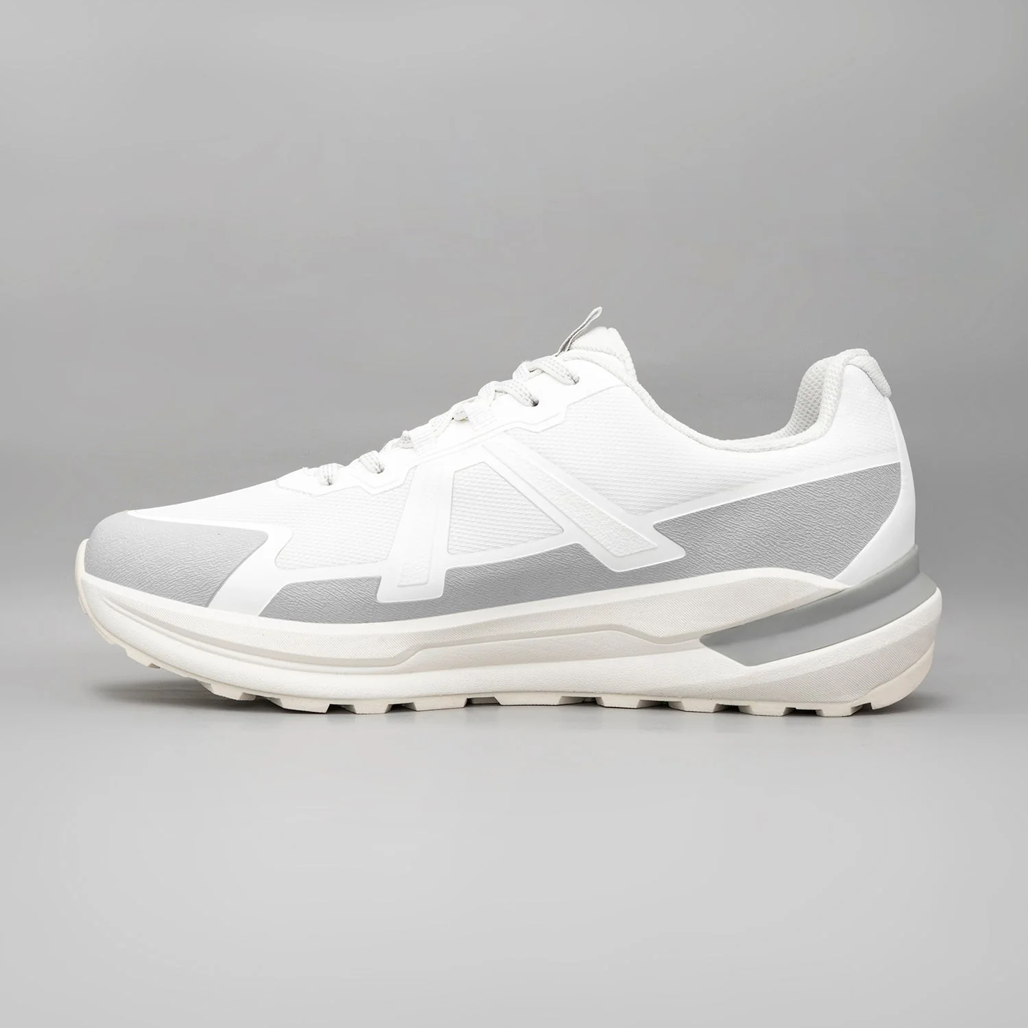 White Trail Running Shoes for Men | Low-Cut Outdoor - Image 3