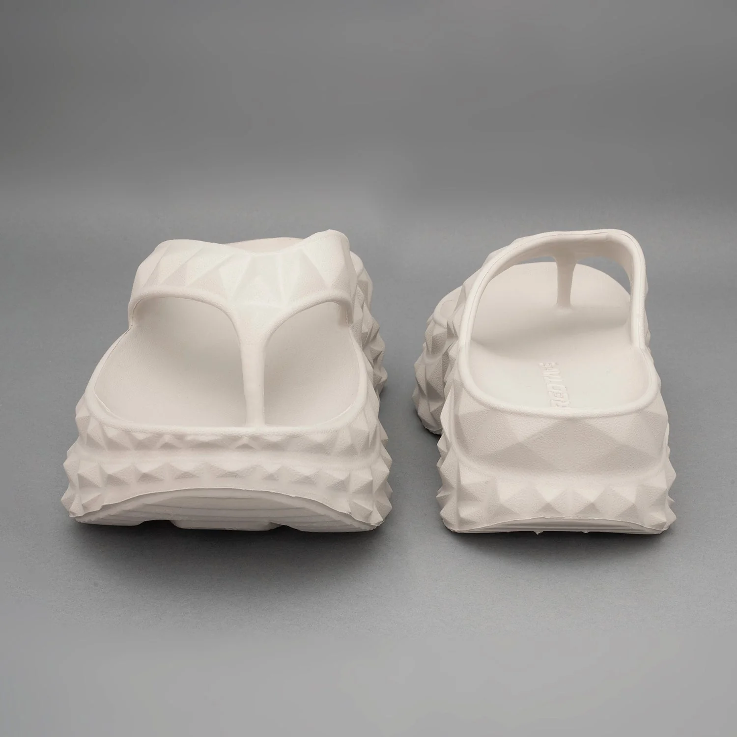 Pool Slider for Women for Casual  Comfort - Image 4