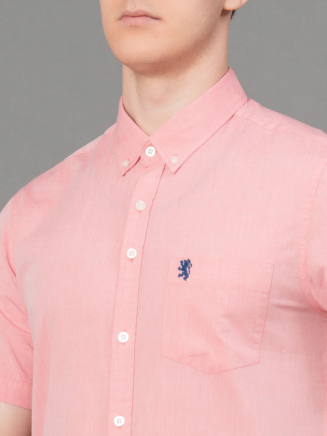 Salmon Pink Solid Cotton Chambray Men's Half Sleeve Shirt - Image 3