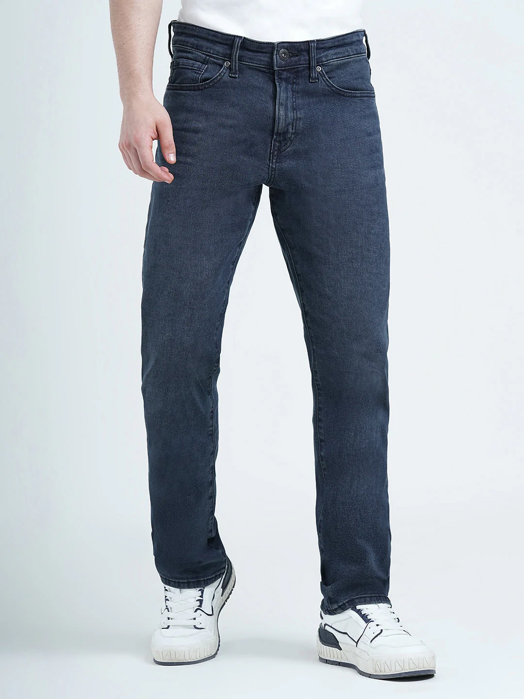 Straight Fit Vintage Jeans for Men | Timeless Everyday Denim - Image 6