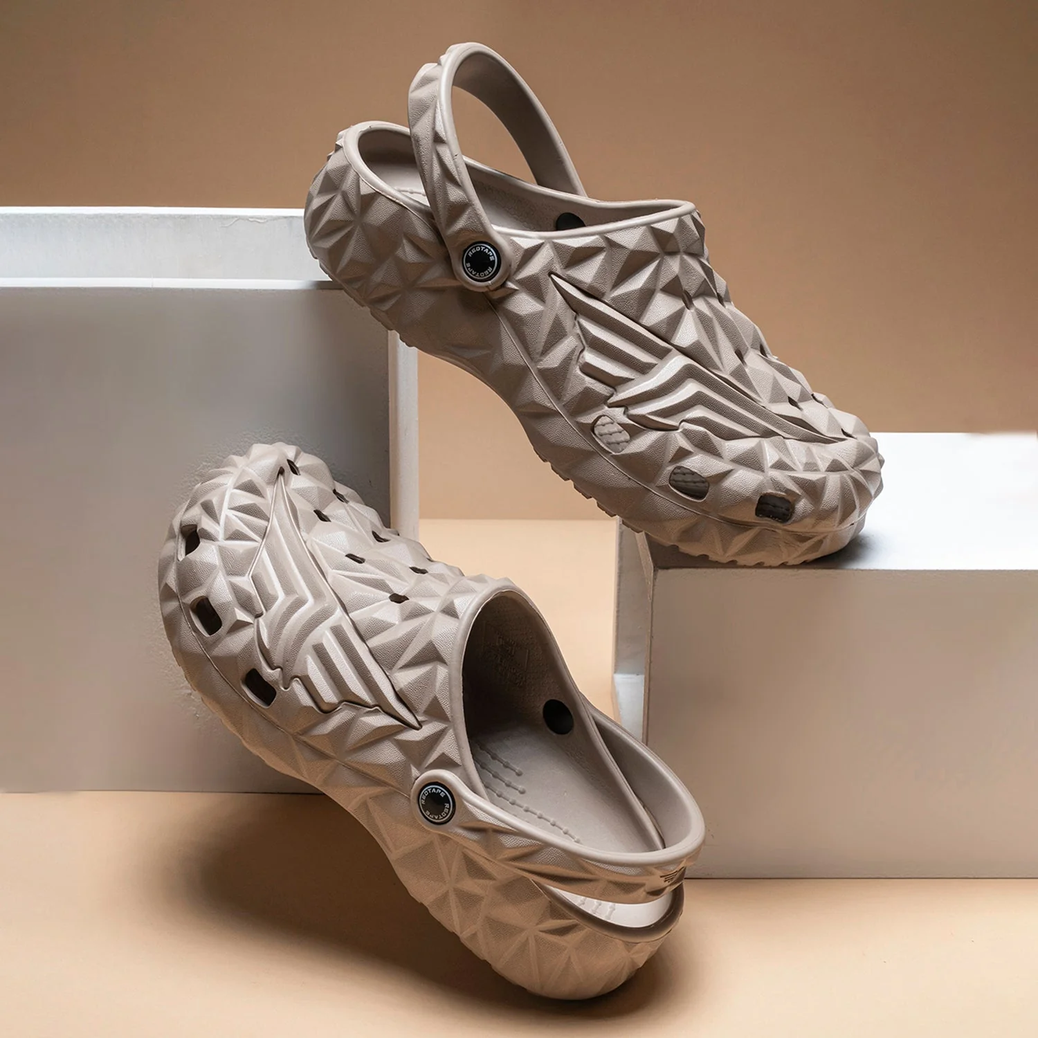 Unisex Clogs for Easy Casual Comfort - Image 6