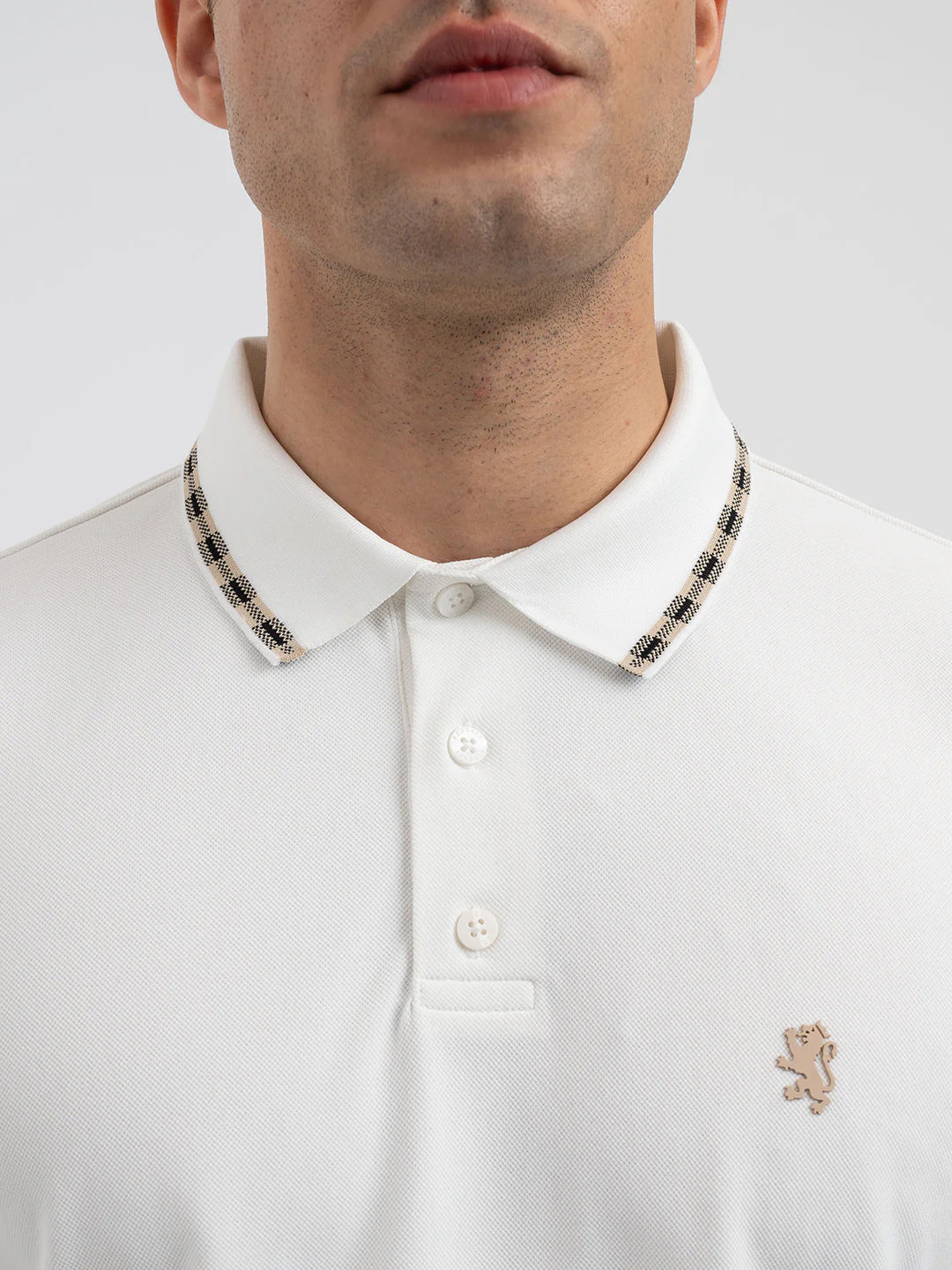 Red Tape White Polo T-Shirt for Men - Image 4