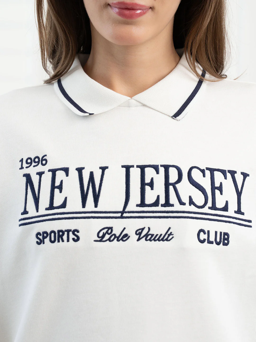 White Sweatshirt for Women - Image 5