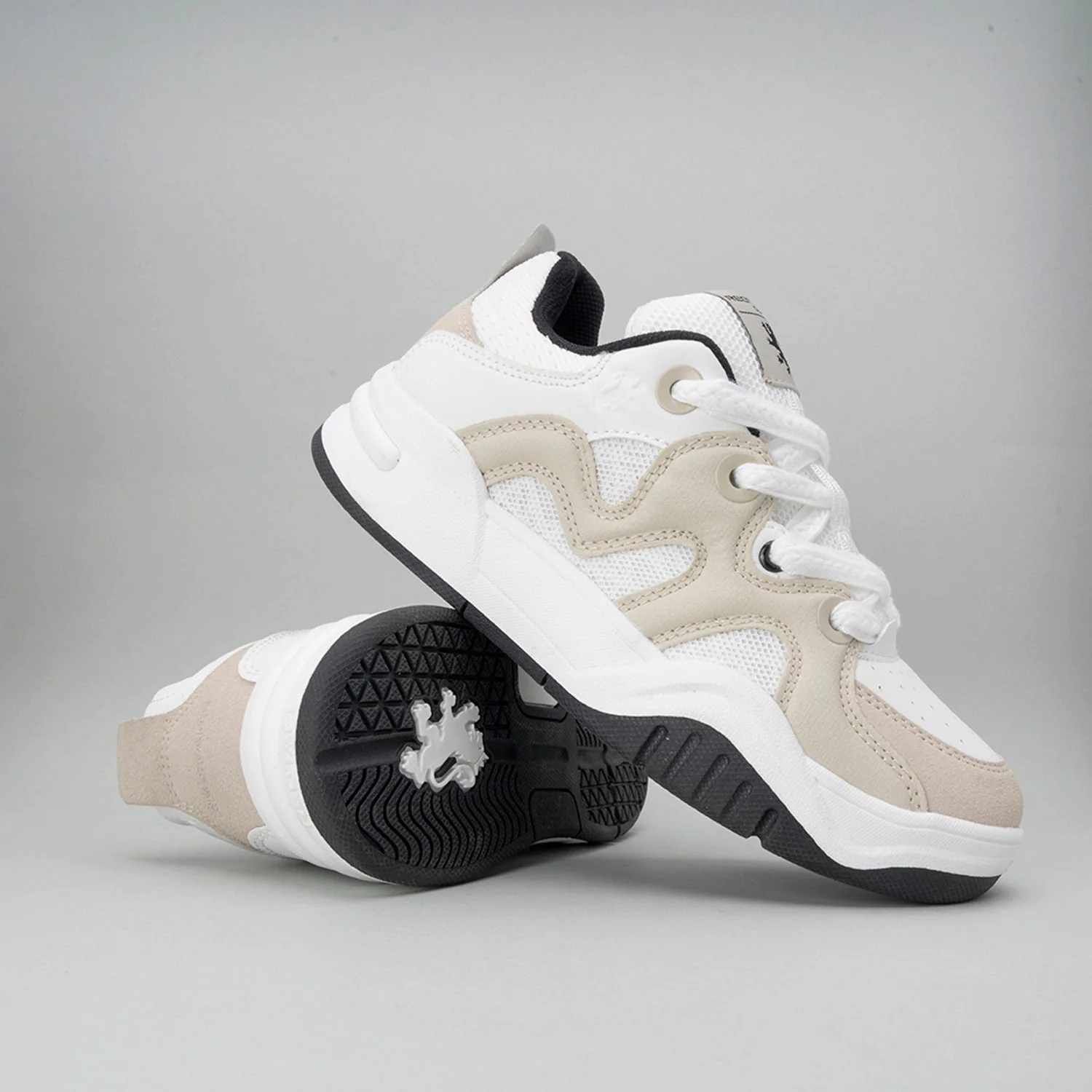 Women's  Sneakers for Everyday Casual Style - Image 5