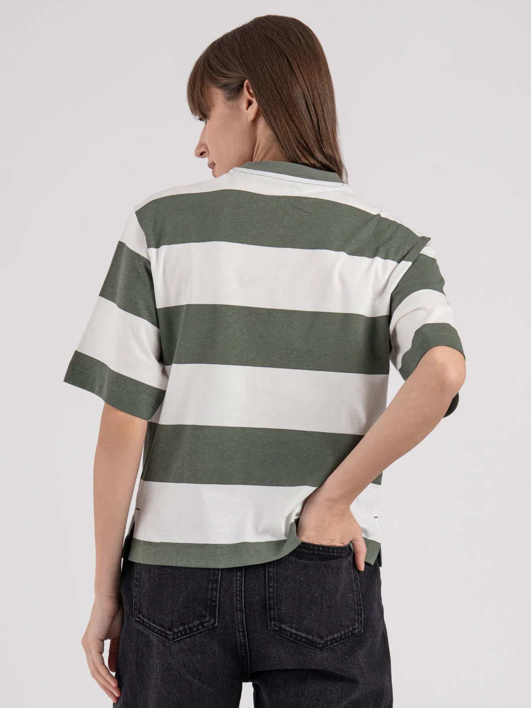 Women's Striped Round Neck T-Shirt - Image 3