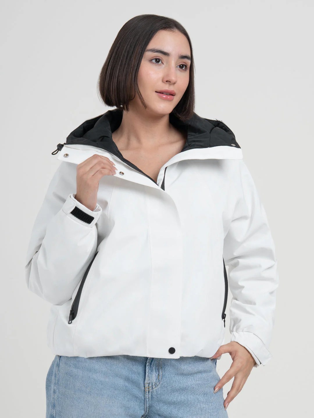 Women's Hooded Jacket for Everyday Warmth - Image 4