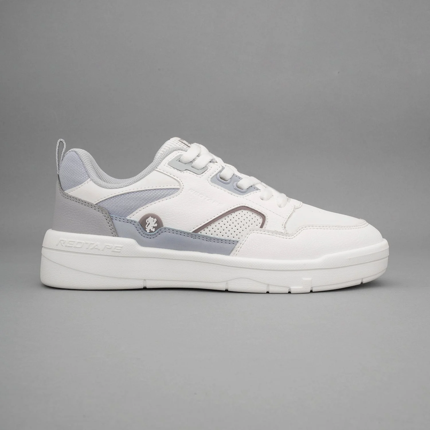 Women's Lifestyle Sneakers for  Cushioned Comfort & Everyday Style - Image 2