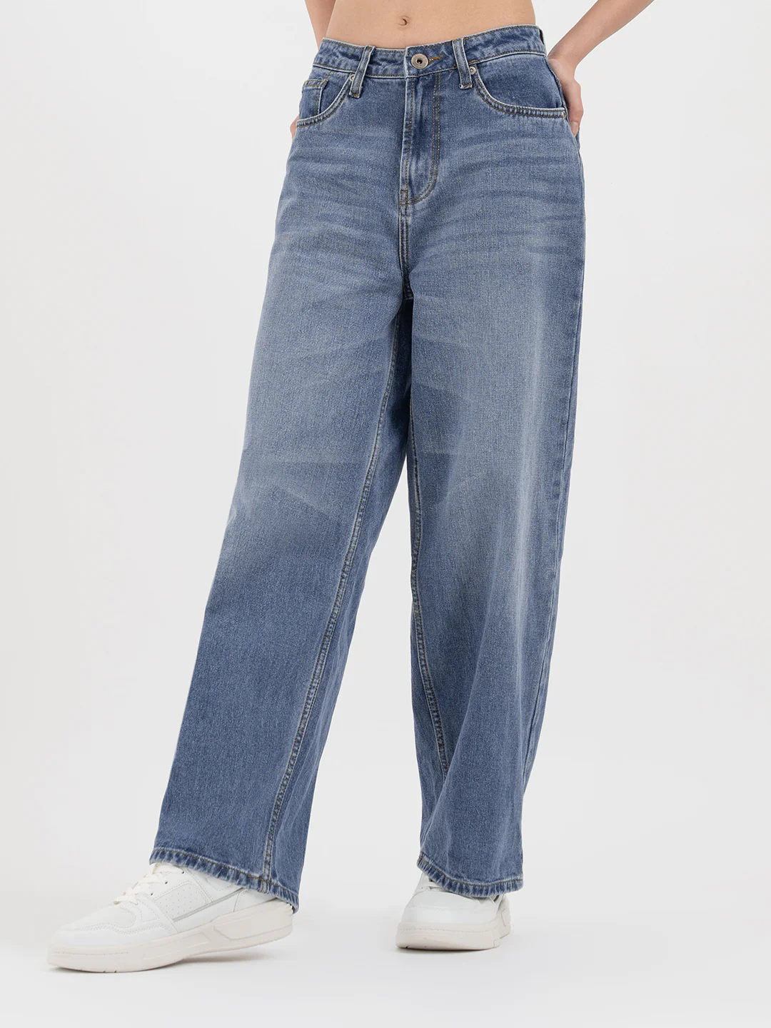 Womenâ€™s Light Blue Baggy Jeans - Image 3