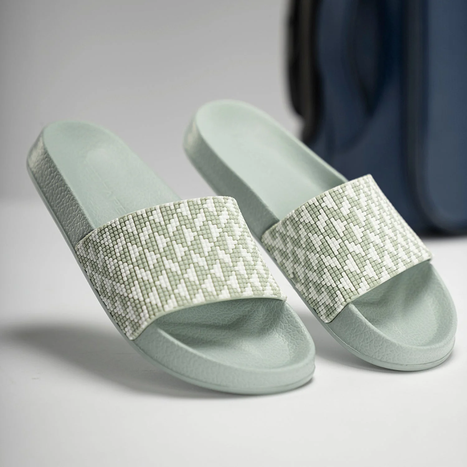Women's  Pool Sliders for Everyday Comfort - Image 6