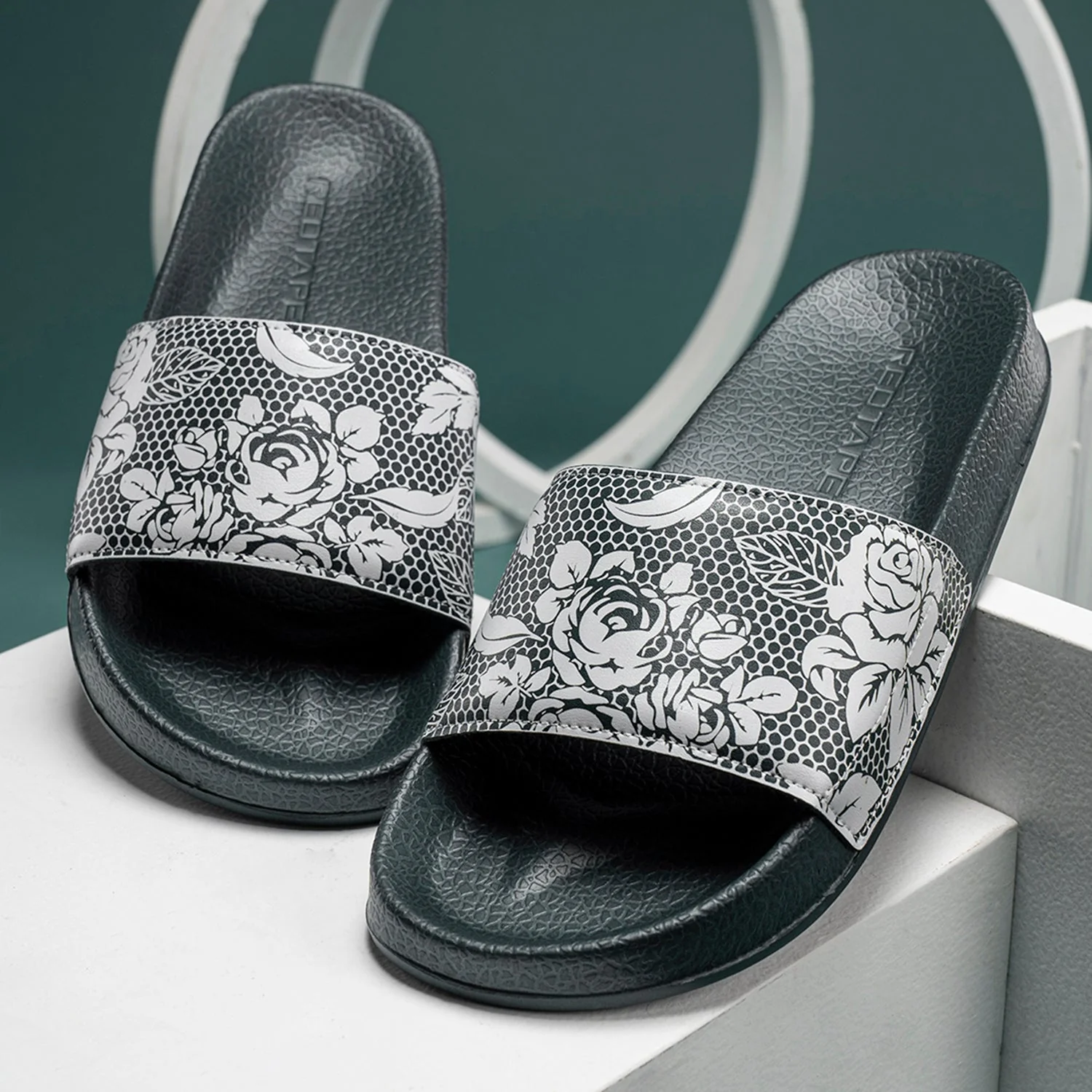 Women's Sliders for Effortless Everyday Comfort - Image 6