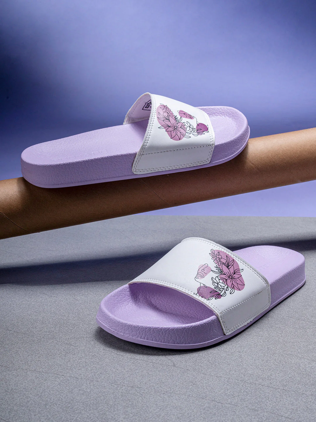 Womens Sliders in Lilac | Casual Pool Sliders - Image 5