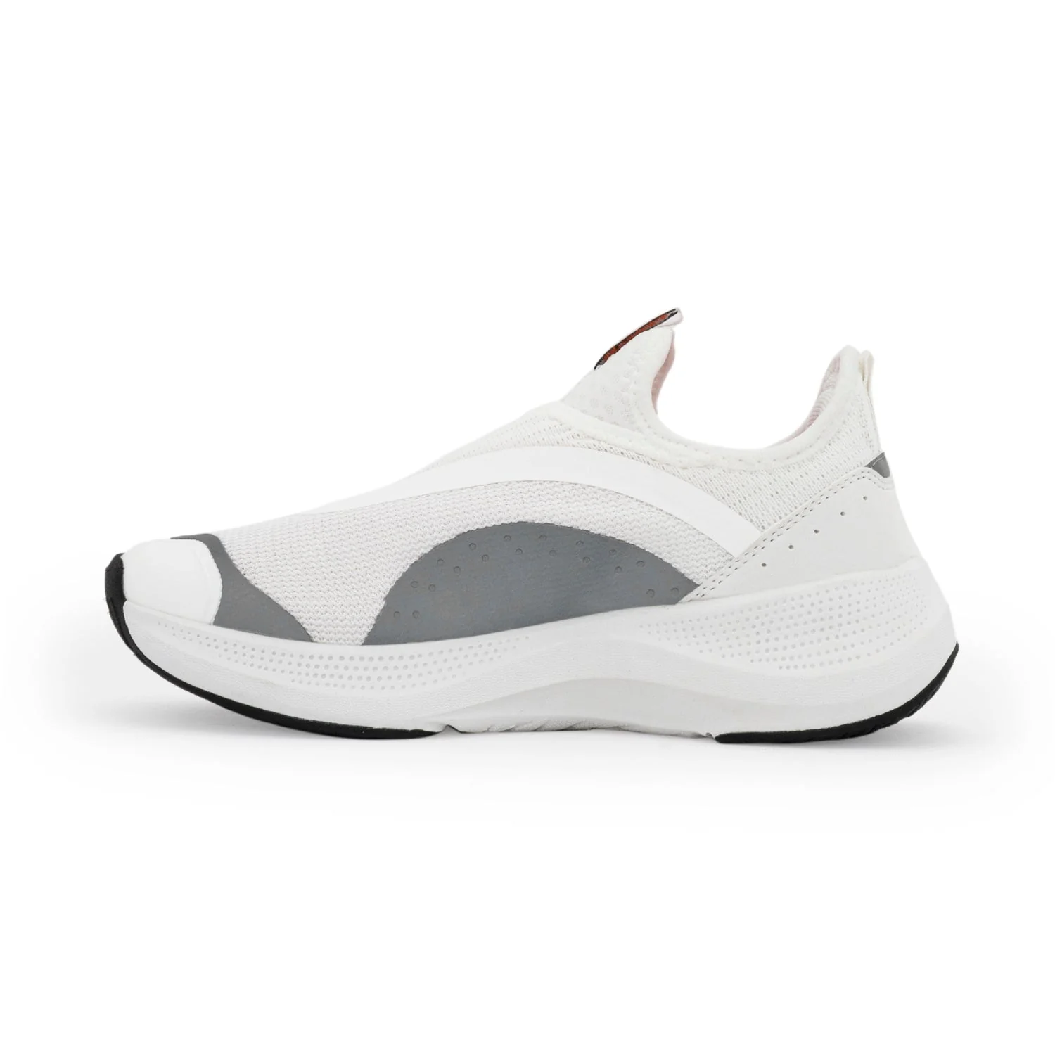 Women's Slip-On Walking Shoes for Lightweight Comfort - Image 3
