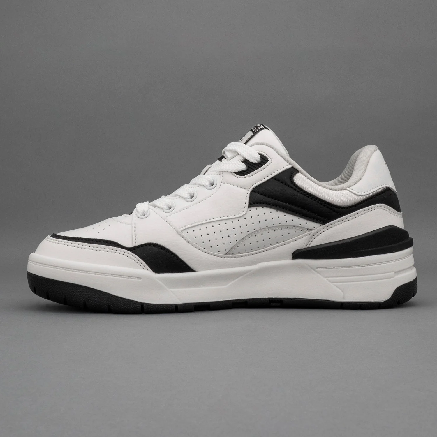 Women's  Sneakers for Everyday Street Style - Image 3