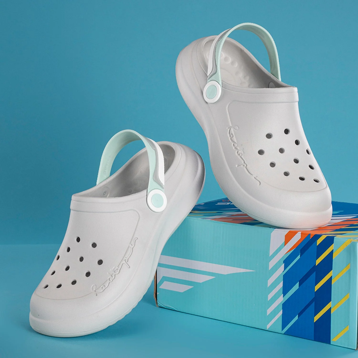 WoMens  Clogs for Easy Casual Comfort - Image 6