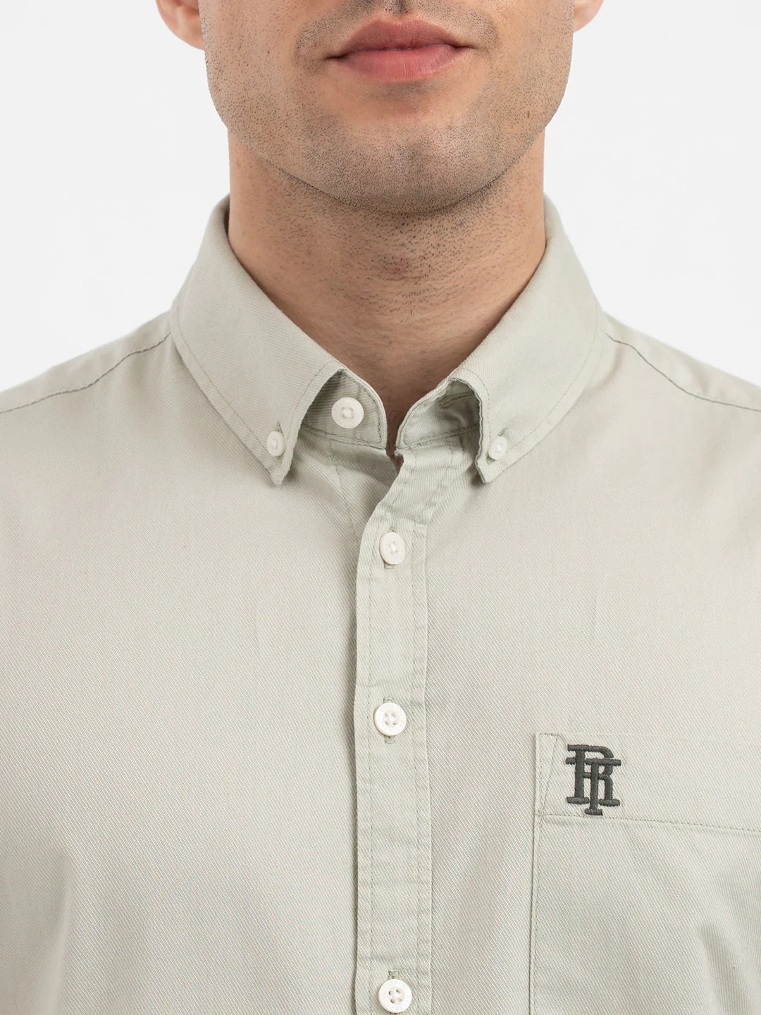Red Tape Light Green Shirt for Men - Image 4