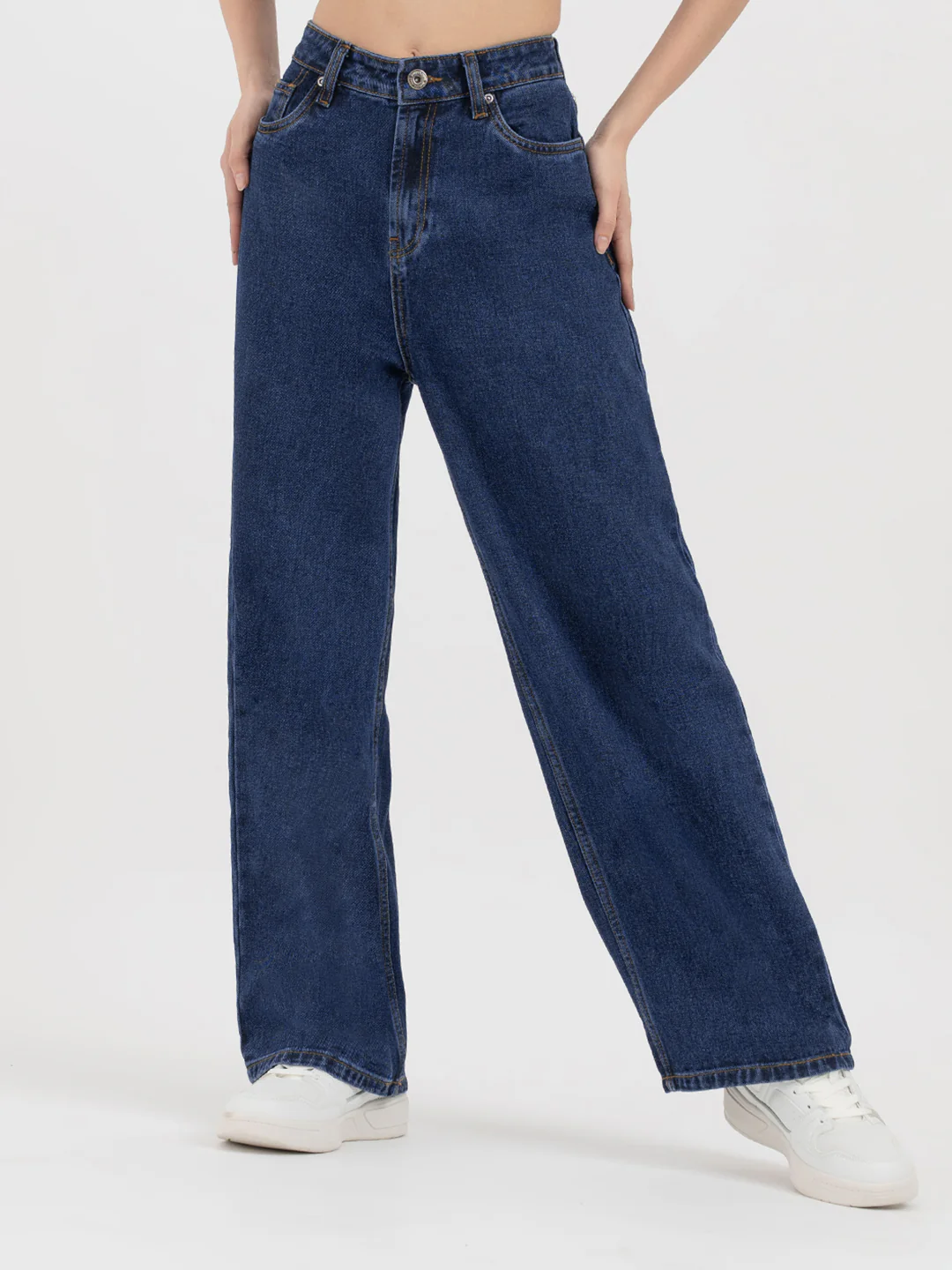 Womenâ€™s Mid Blue Baggy Jeans - Image 3