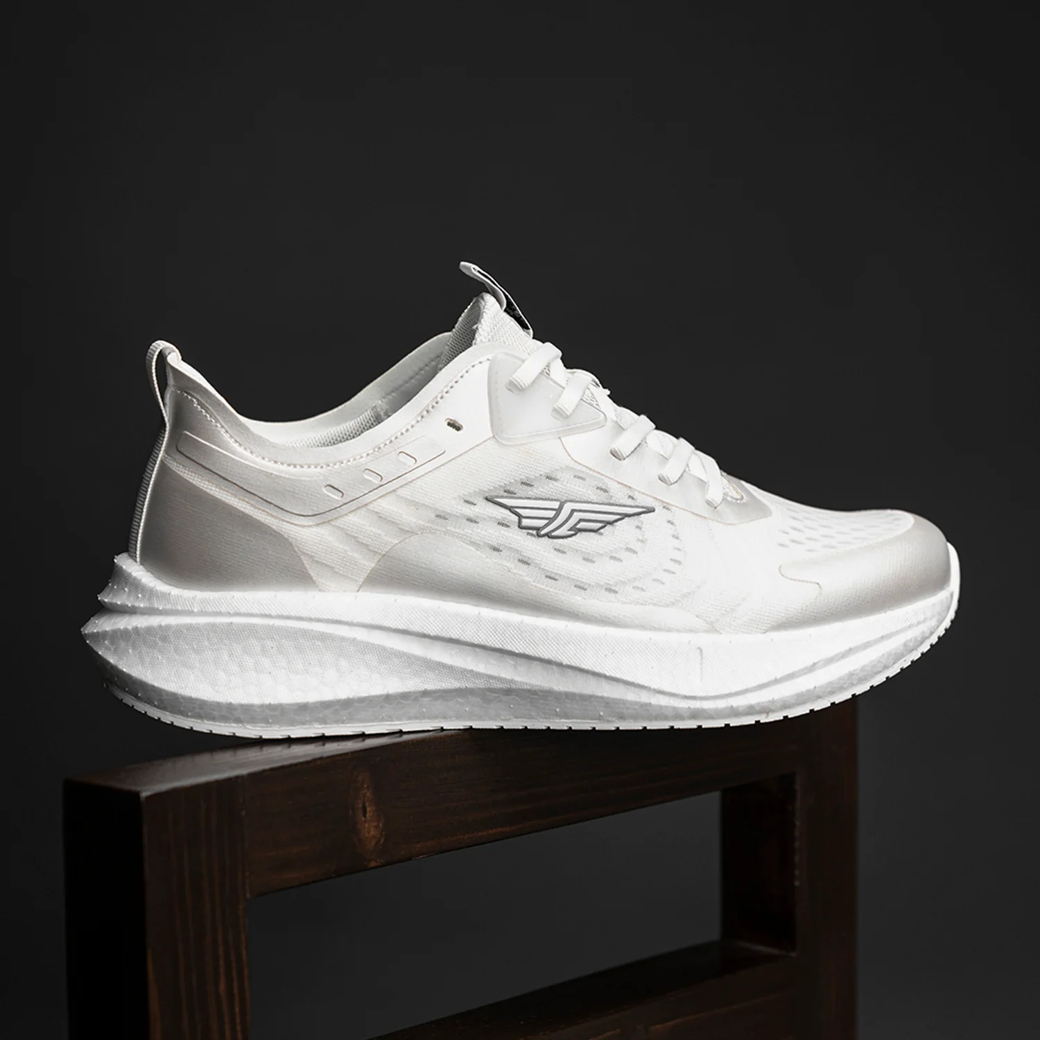 ETPU Athleisure Shoes for Men |Cultured Round-Toe Shape, Cushioning Technology & Smart Ventilation - Image 3