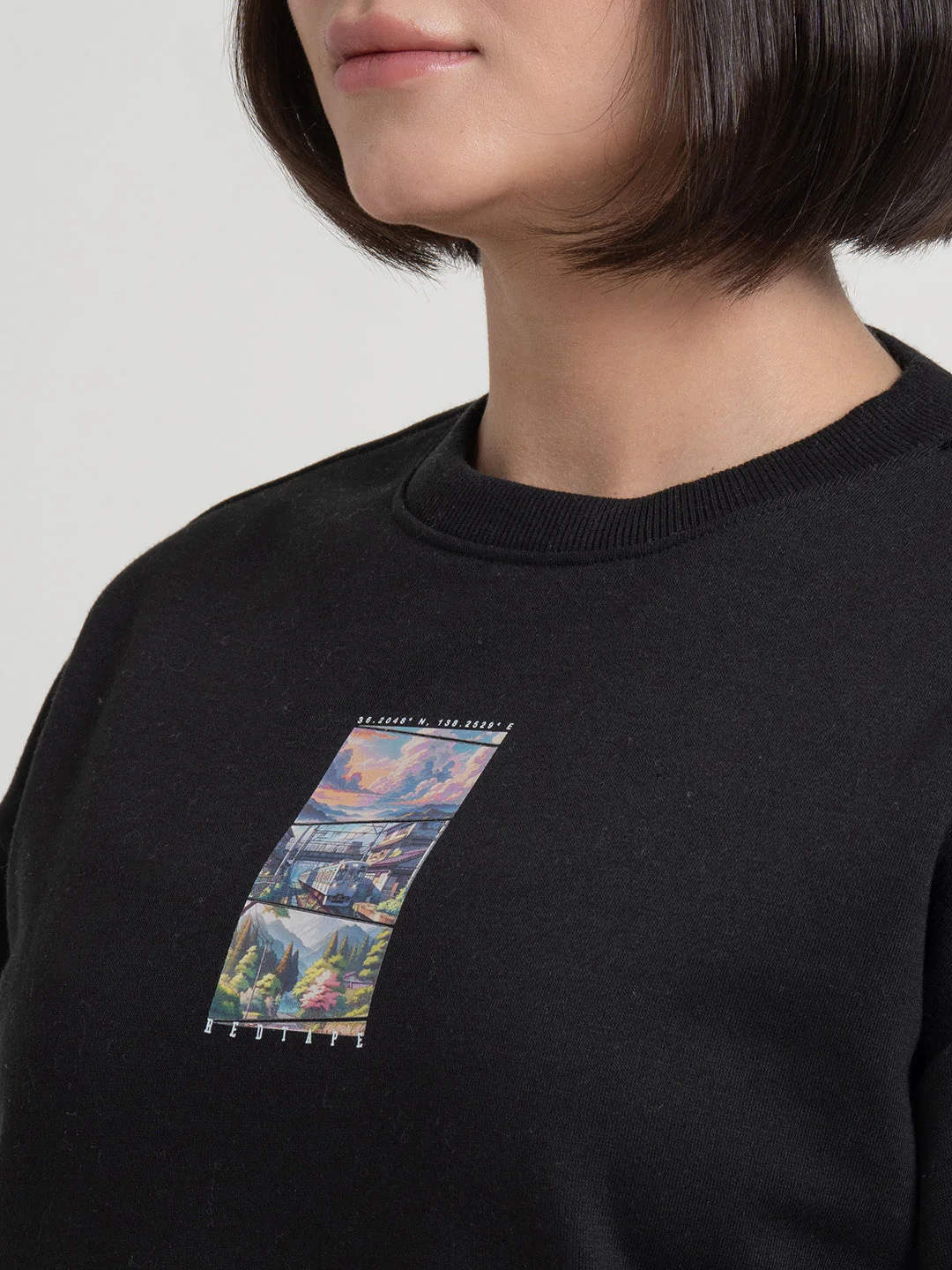 Black Graphic Sweatshirt for Women | Sweatshirts for Women for Winter Comfort - Image 6