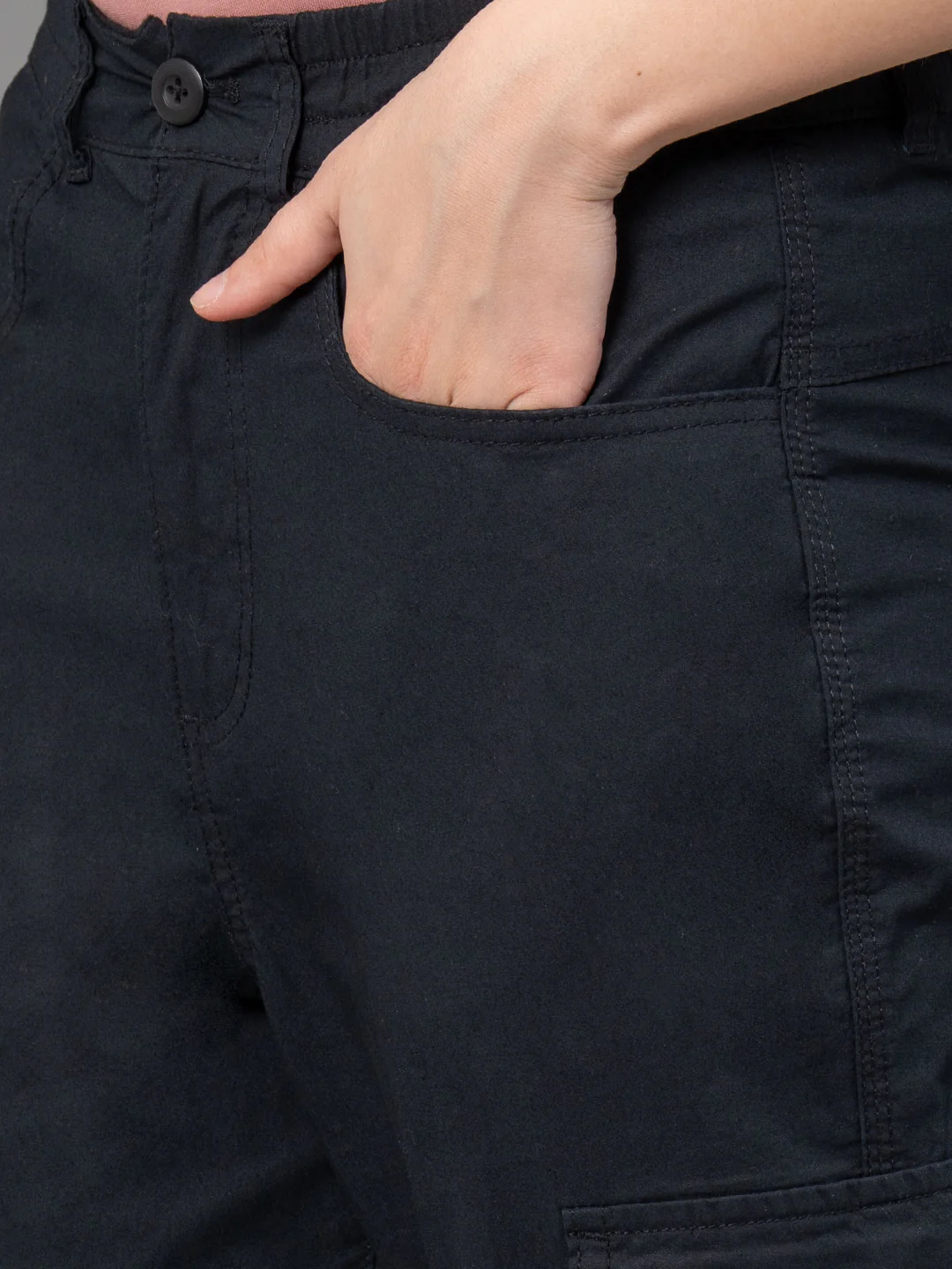 Black Solid Joggers for Women - Image 4
