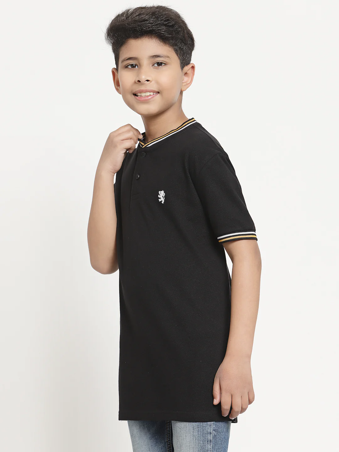 Boys Black Solid T-Shirt - Image 2