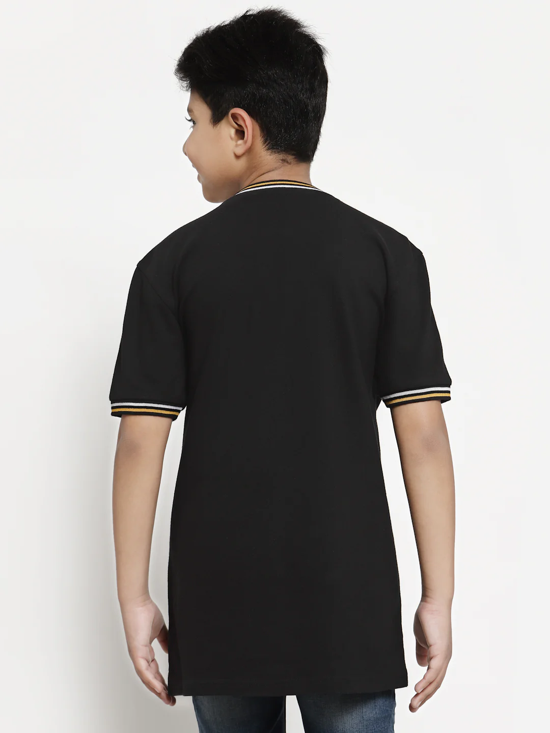 Boys Black Solid T-Shirt - Image 3