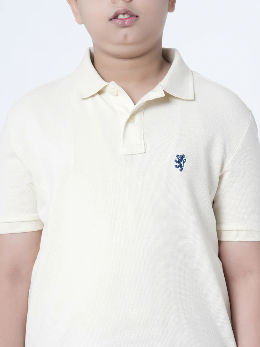 Boys Off White Solid T-Shirt - Image 4