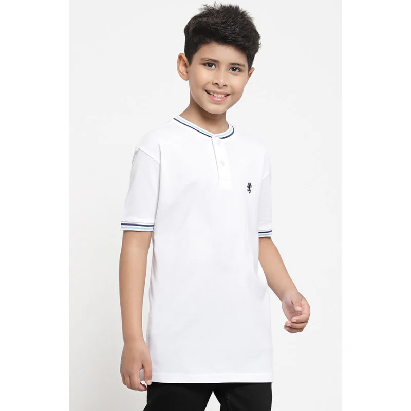 Boys White Solid T-Shirt - Image 2