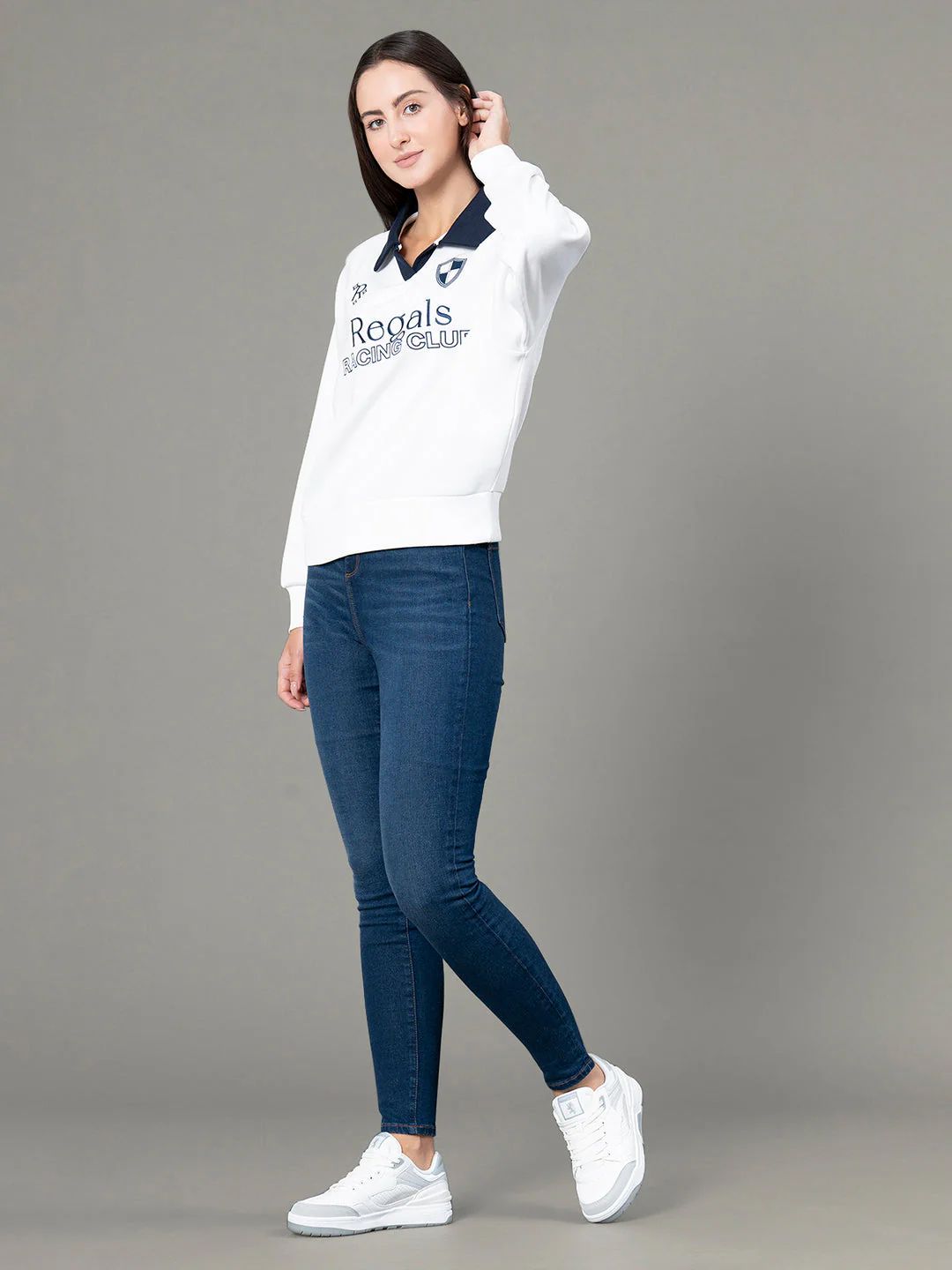 Classic Collar Sweatshirt for Women - Image 5