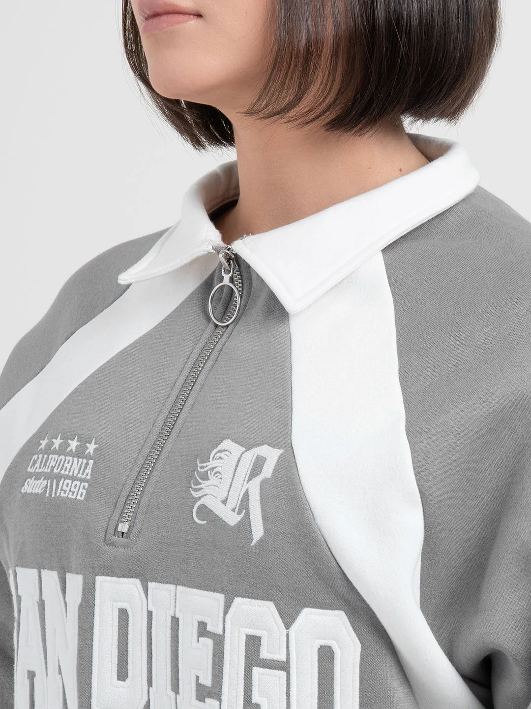Grey Cut & Sew Half-Zip Sweatshirt for Women | Casual Everyday Comfort - Image 5