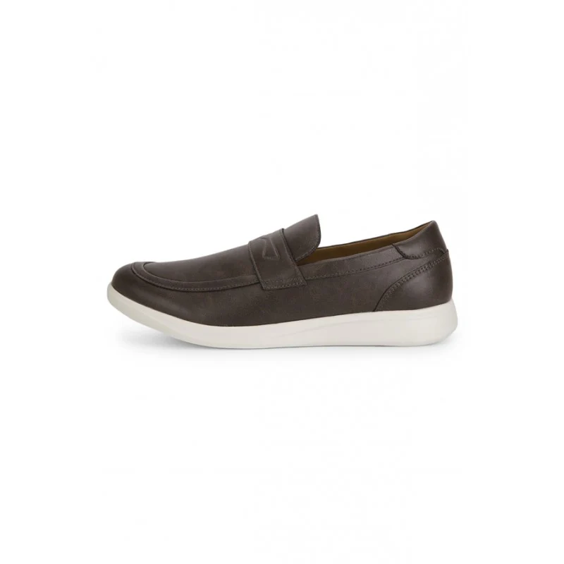Men Brown Loafers - Image 3
