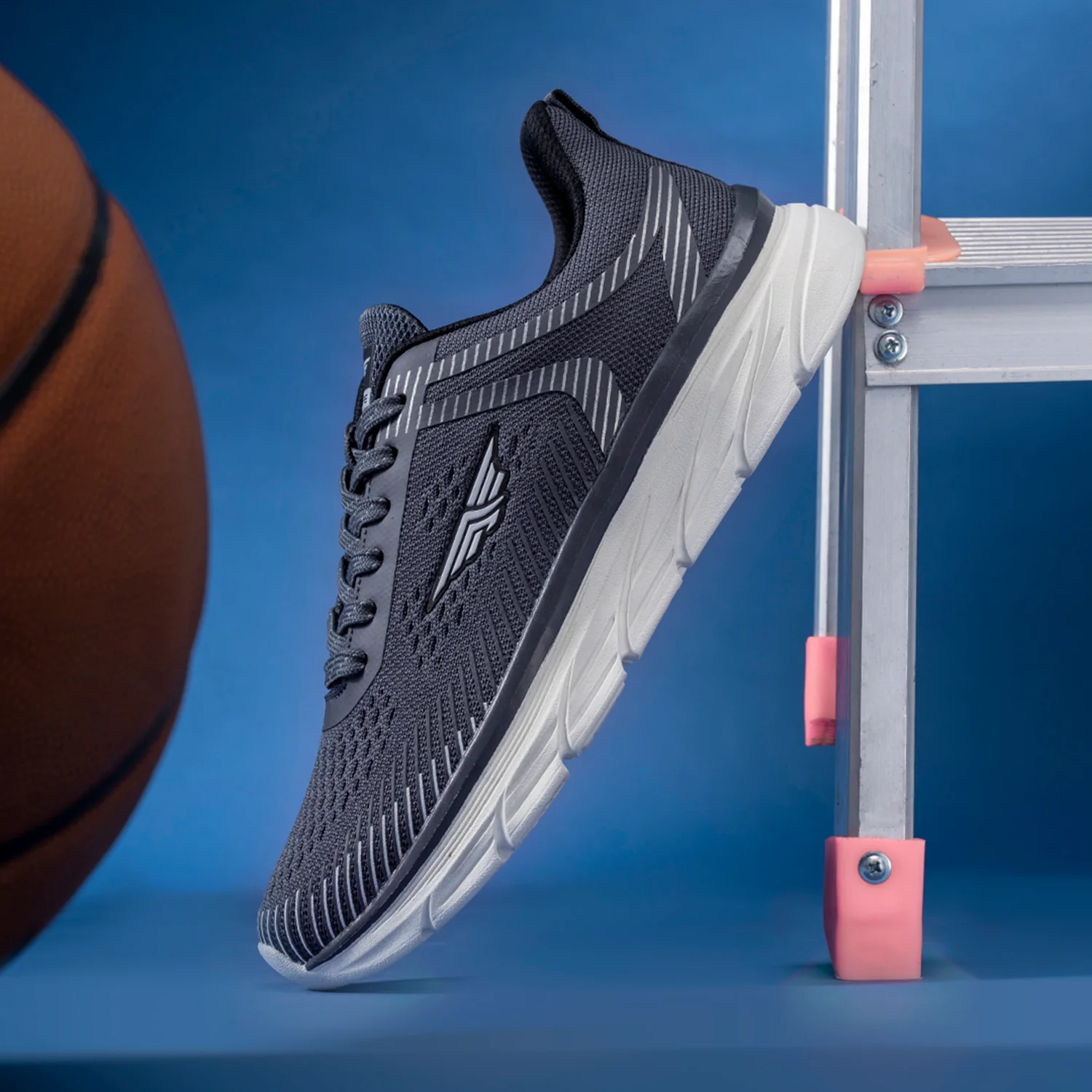 Men Grey  Walking Shoes - Image 6